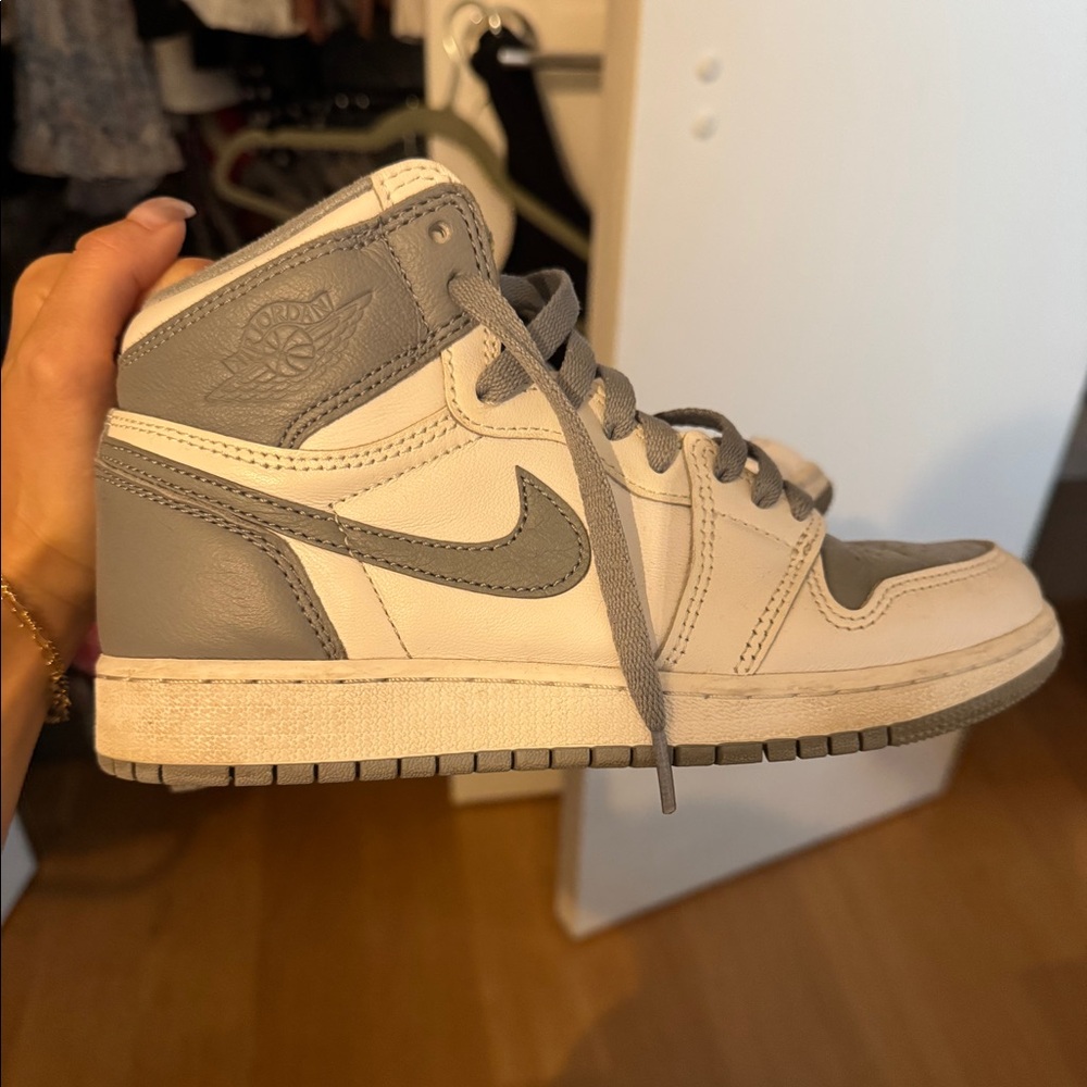 Air Jordan Mid